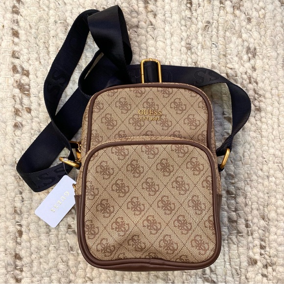 GUESS NWT Vezzola Smart Logo Weekender + Crossbody Set Giftable MSRP $285 - Picture 8 of 14